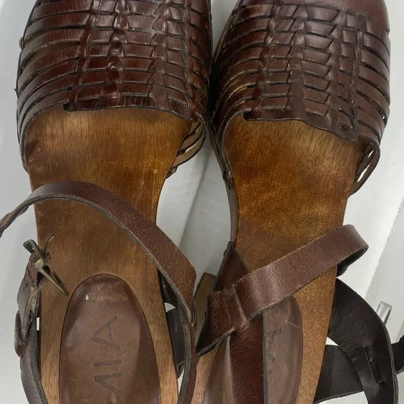 MIA Leather and Wood Woven Clogs-VINTAGE 90s (SIZE 8) - Picture 5 of 11